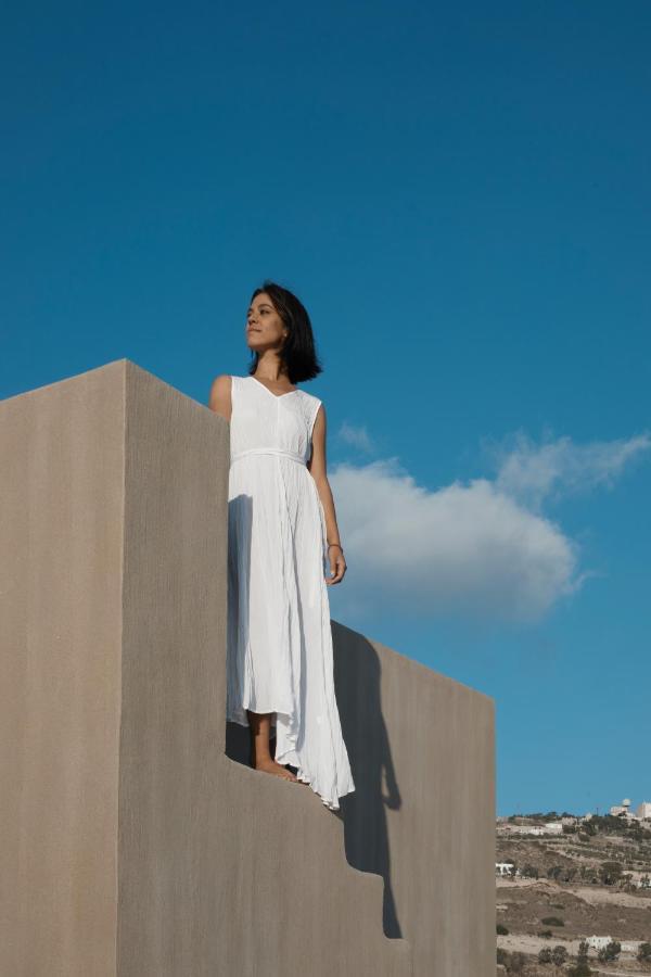 Santorini Sky, The Lodge Pyrgos Kallistis Exterior foto